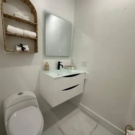 Lovers Cove Tamiami Exterior photo