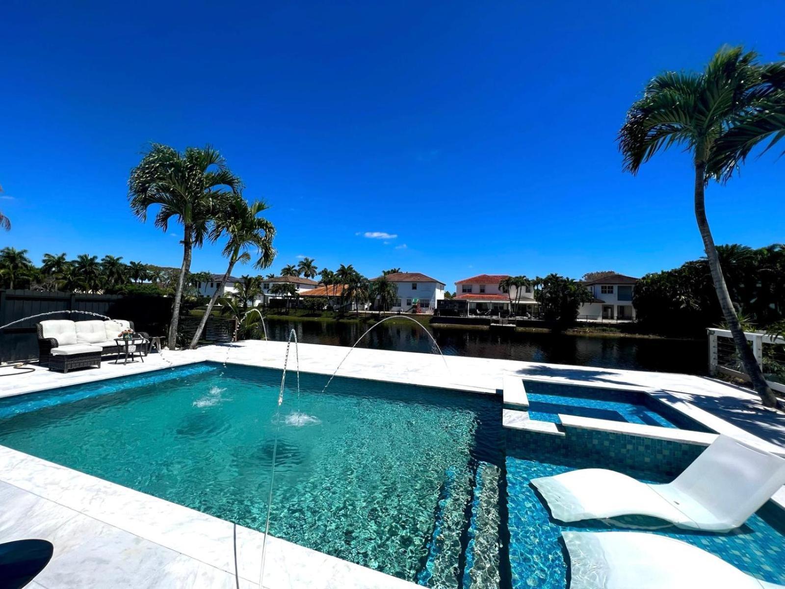 Apartment Lovers Cove *